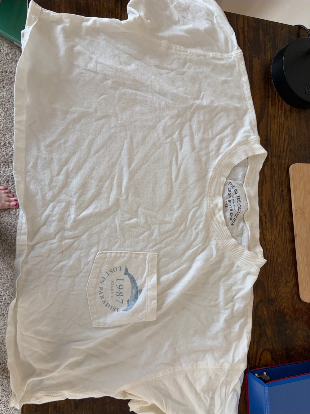 Aeropostale White Short-Sleeve Pocket Tee with Whale Graphic